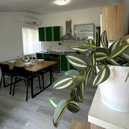 Apartment Moris Vodnjan Exteriör bild