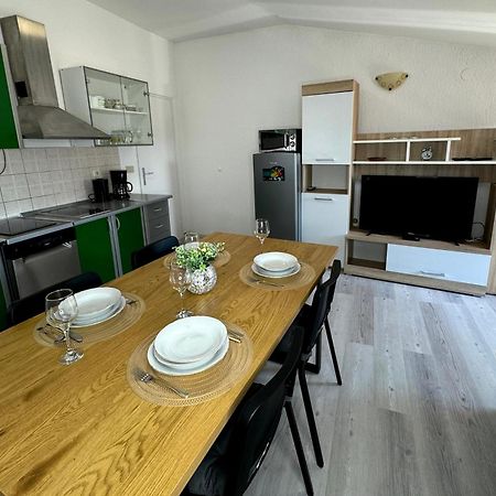 Apartment Moris Vodnjan Exteriör bild
